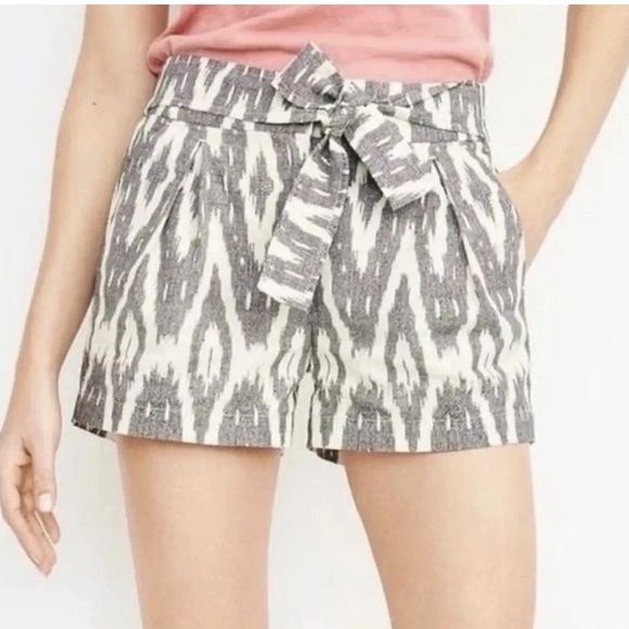 J. Crew Factory Pants - J.Crew Factory Gray/White Ikat Print Belted Linen High Waisted Shorts Size 4